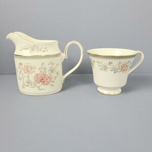 Minton Royal Doulton Jasmine Fine Bone China Vintage Creamer Teacup Set